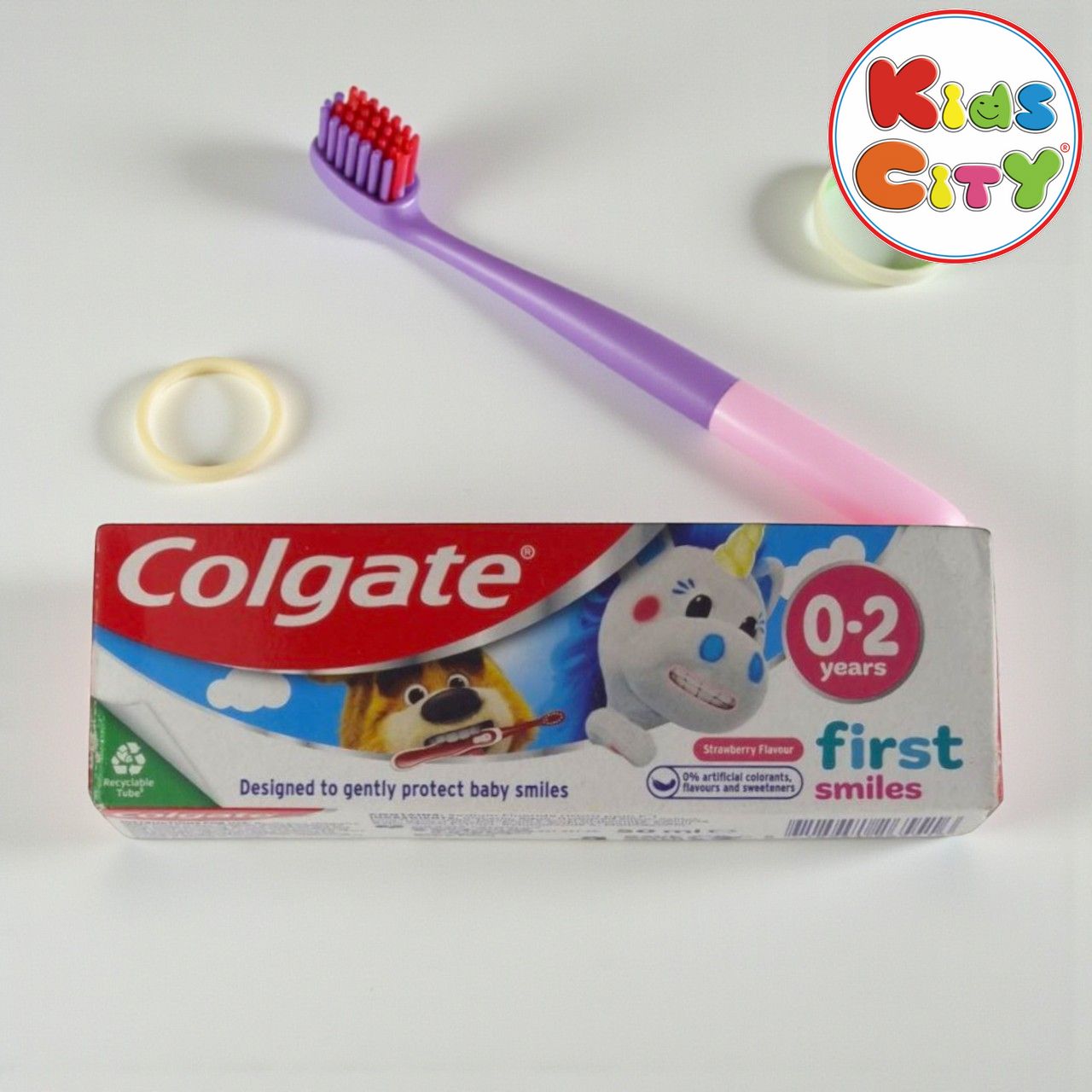 Toothpaste Colgate Circle Colgate First Smiles Strawberry Flavoured Toothpaste (0-2y) 50ml ...